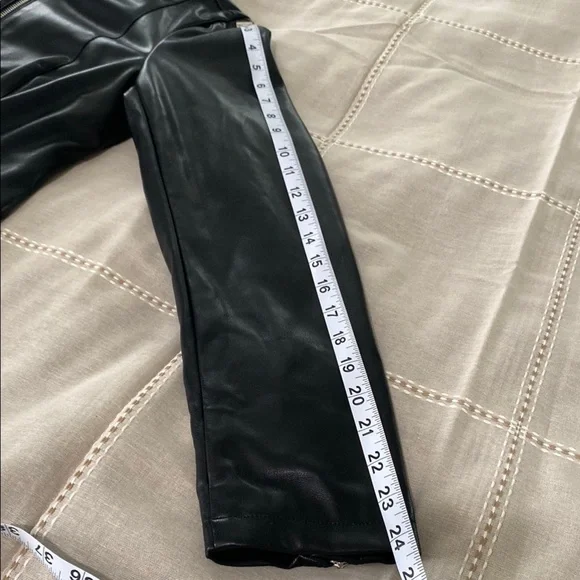 Woman’s Bagatelle Black Jacket with Zipper Details  M  winter - Picture 14 of 15